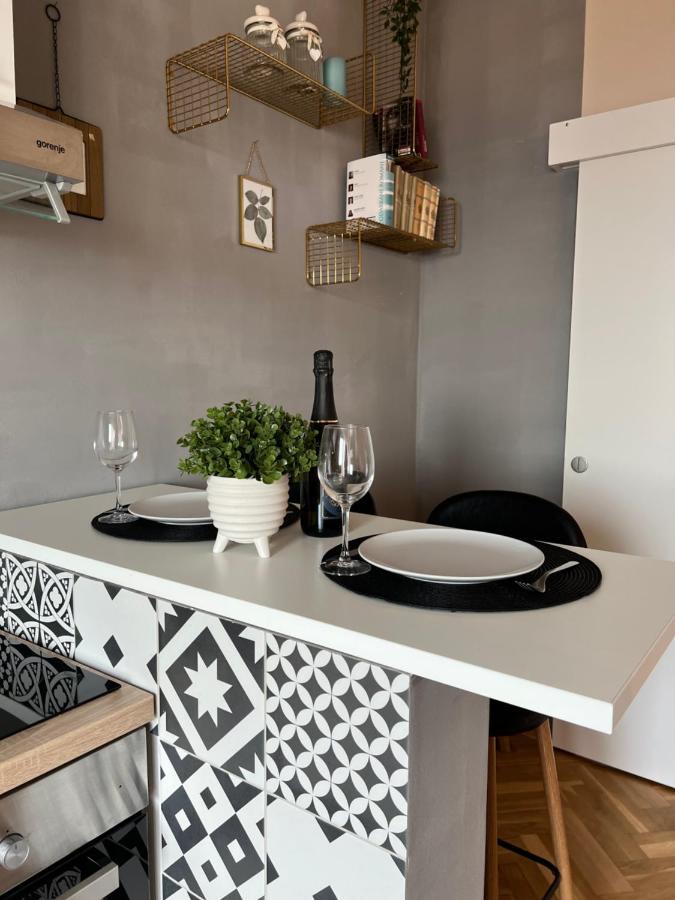 Apartman Maroon 로브란 외부 사진
